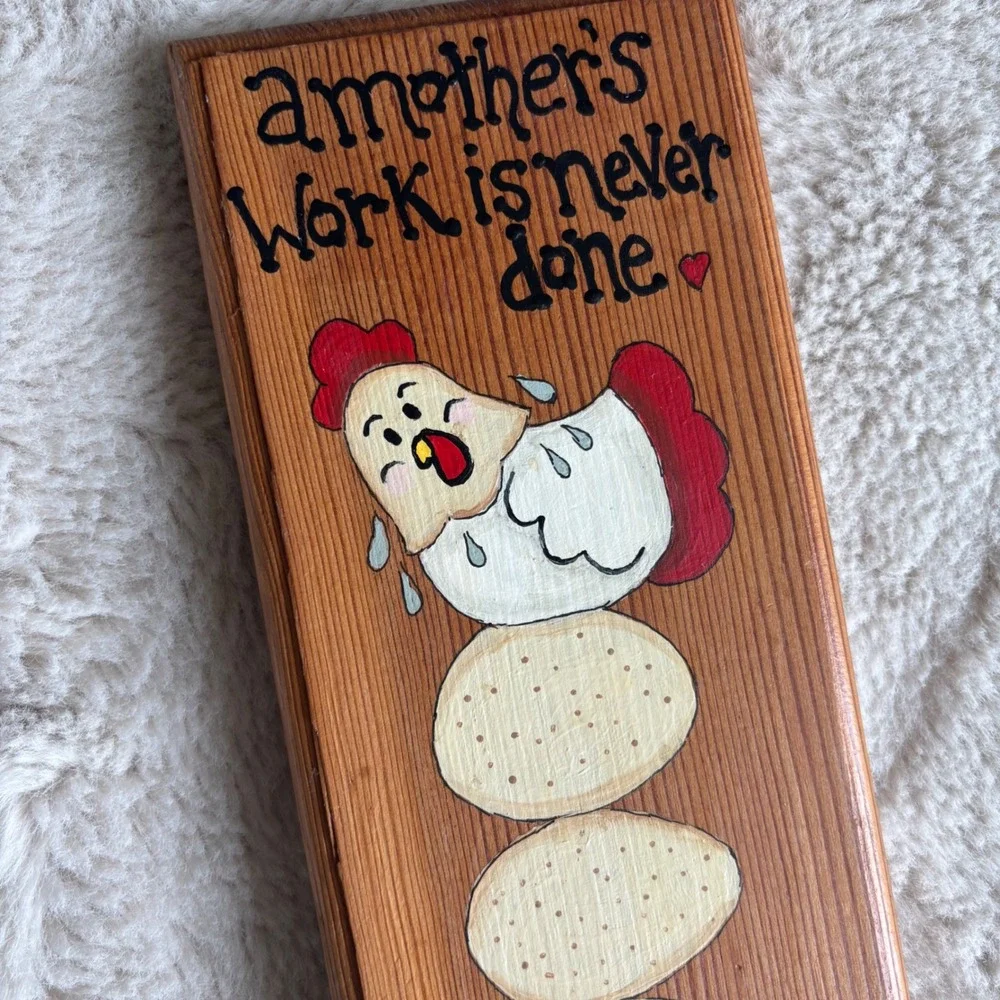 Farmhouse‎ Wood Wall Plaque Excellent Country Mother Hen Chicken Folk Art